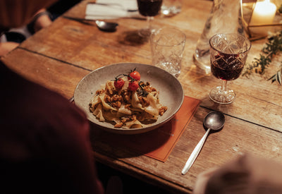 LINGUINE & GRENACHE LUNCH